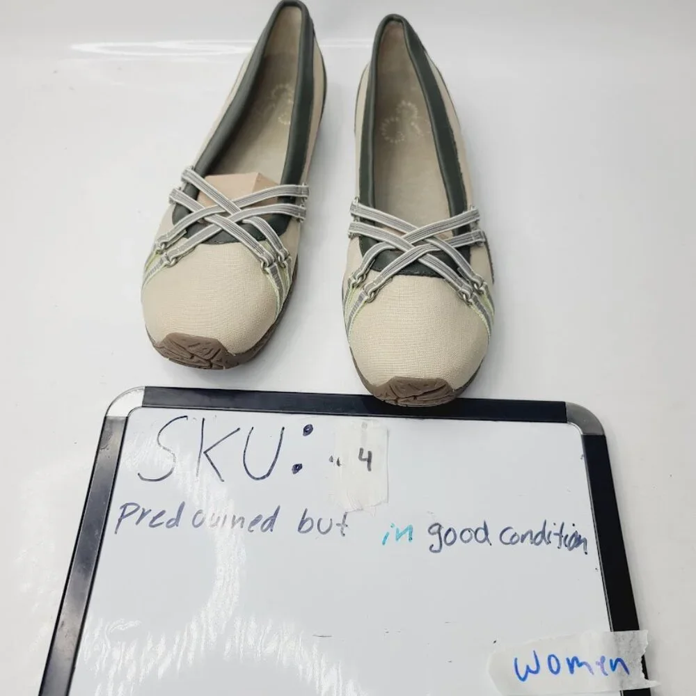Columbia Women's‎ Ivory Green Kaci BL2241-103 Leather Ballet Flats Size 8.5